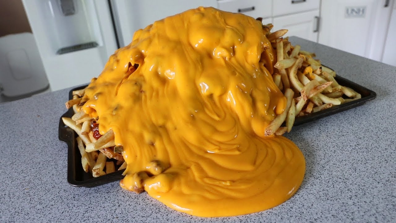 Epic Chili Cheese Fries!! (10,120 Calories) - YouTube