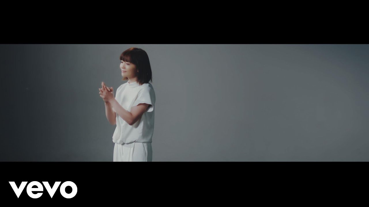 華原朋美 - 君がそばで (Music Video) - YouTube