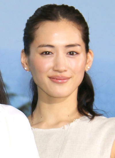 国民的な地位を獲得した女優