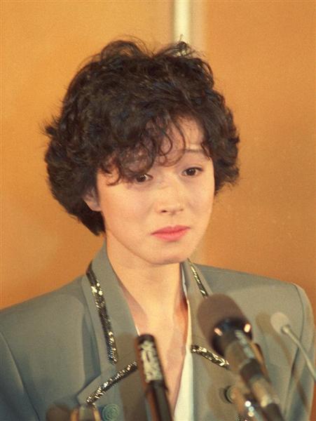 結婚会見とだまして中森明菜さんに謝罪させた