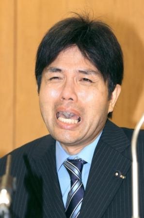 4位：野々村竜太郎元議員の号泣会見