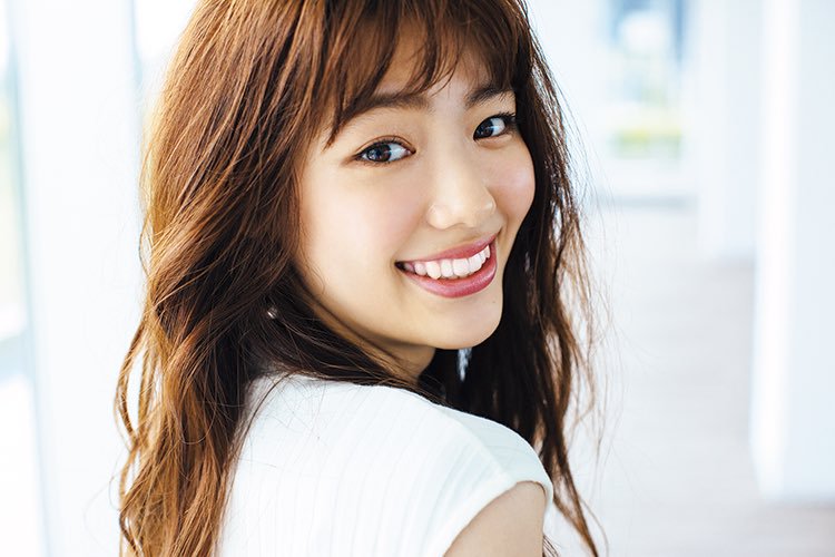 日本の美少女ランキング第30位：中村里帆（なかむらりほ）