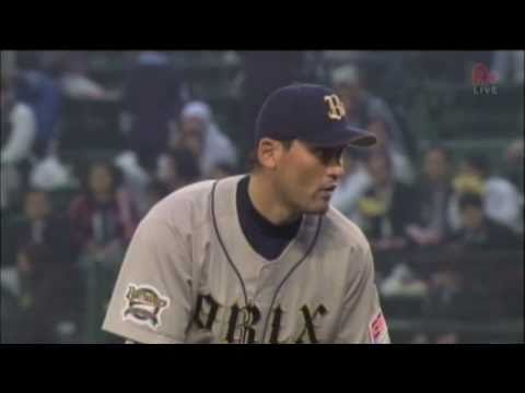 Park Chan Ho 2011-04-15 first pitching at Official game in Japan - YouTube