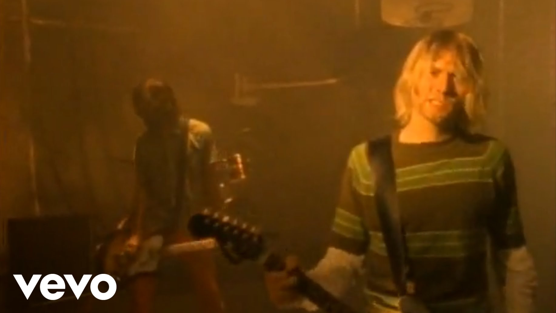 Nirvana - Smells Like Teen Spirit - YouTube