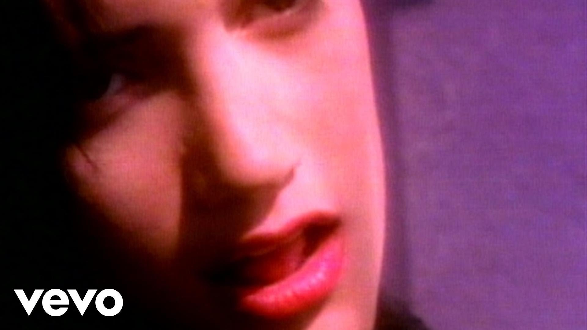 Martika - Toy Soldiers - YouTube
