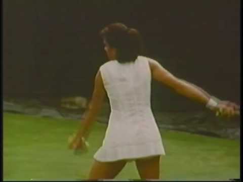 Margaret Court vs Virginia Wade 1969 U.S. Open, Forest Hills NY - YouTube