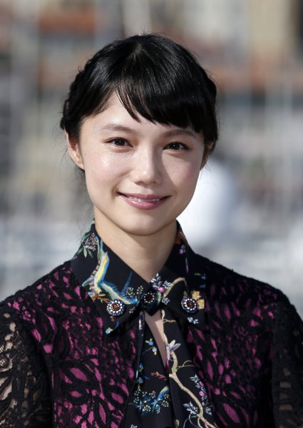 薄い顔の美人 イケメン芸能人26選 女性 男性別ランキング 2020最新