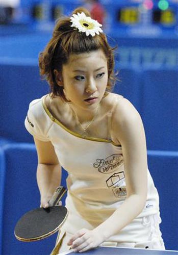 上卓球 選手 女子 かわいい 無料の日本イラスト