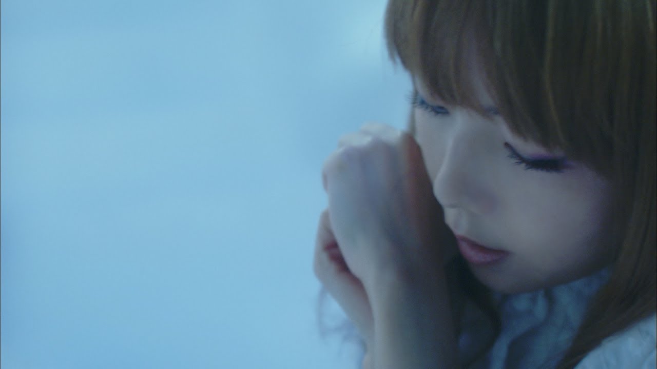 aiko-『戻れない明日』music video short version - YouTube