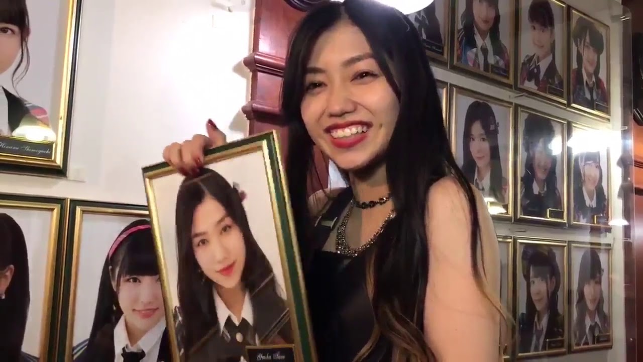 AKB48 田野優花 卒業公演後、自らの手で壁写を外す 180515 - YouTube