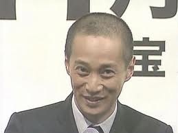 M字ハゲも深刻な名司会者