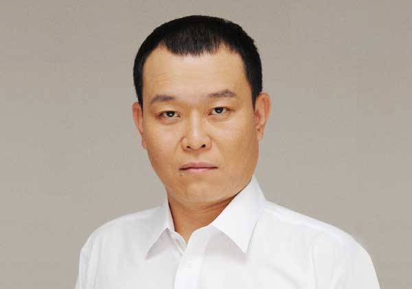 「残念な兄」はM字ハゲ