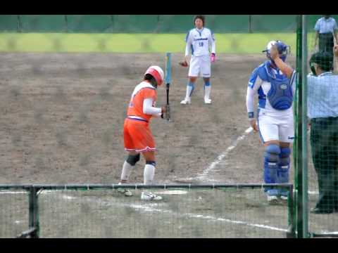 2009全日本総合女子ソフト　レオパVSルネサス　峰選手の打撃 - YouTube