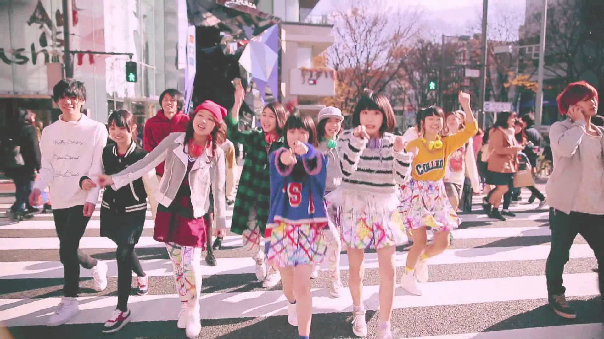 【リトグリ】生歌!生音!生Live! ! 「Girls be Free!」 Special Music Video in 渋谷【Little Glee Monster】 - YouTube