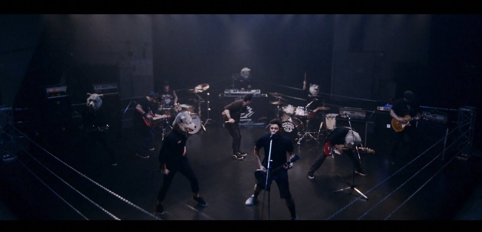 MAN WITH A MISSION×Zebrahead　『Out of Control』 - YouTube