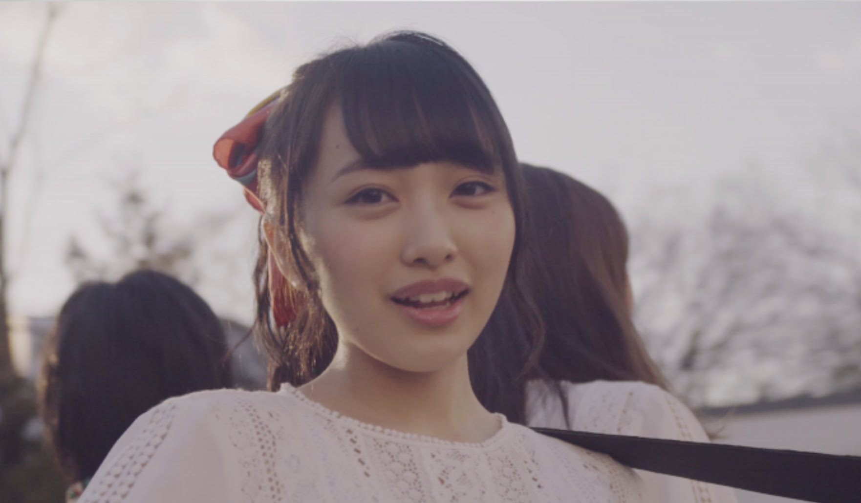 【MV full】 翼はいらない / AKB48[公式] - YouTube