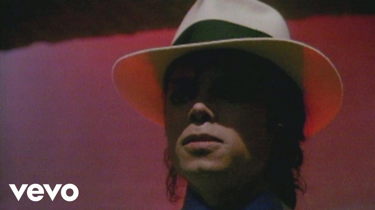 Michael Jackson - Smooth Criminal (Official Video) - YouTube