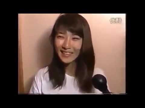 極楽とんぼ山本が藤崎奈々子の足をかじる - YouTube