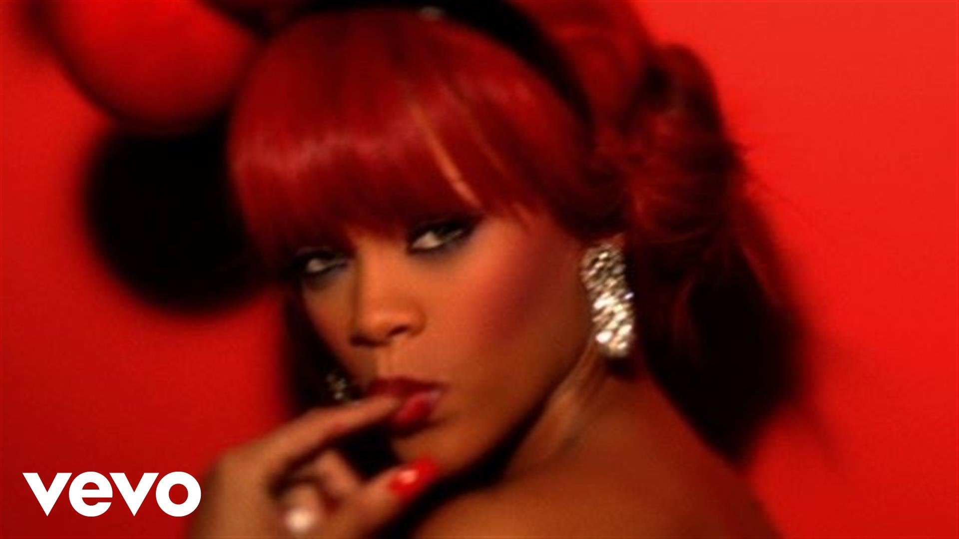 Rihanna - S&M - YouTube