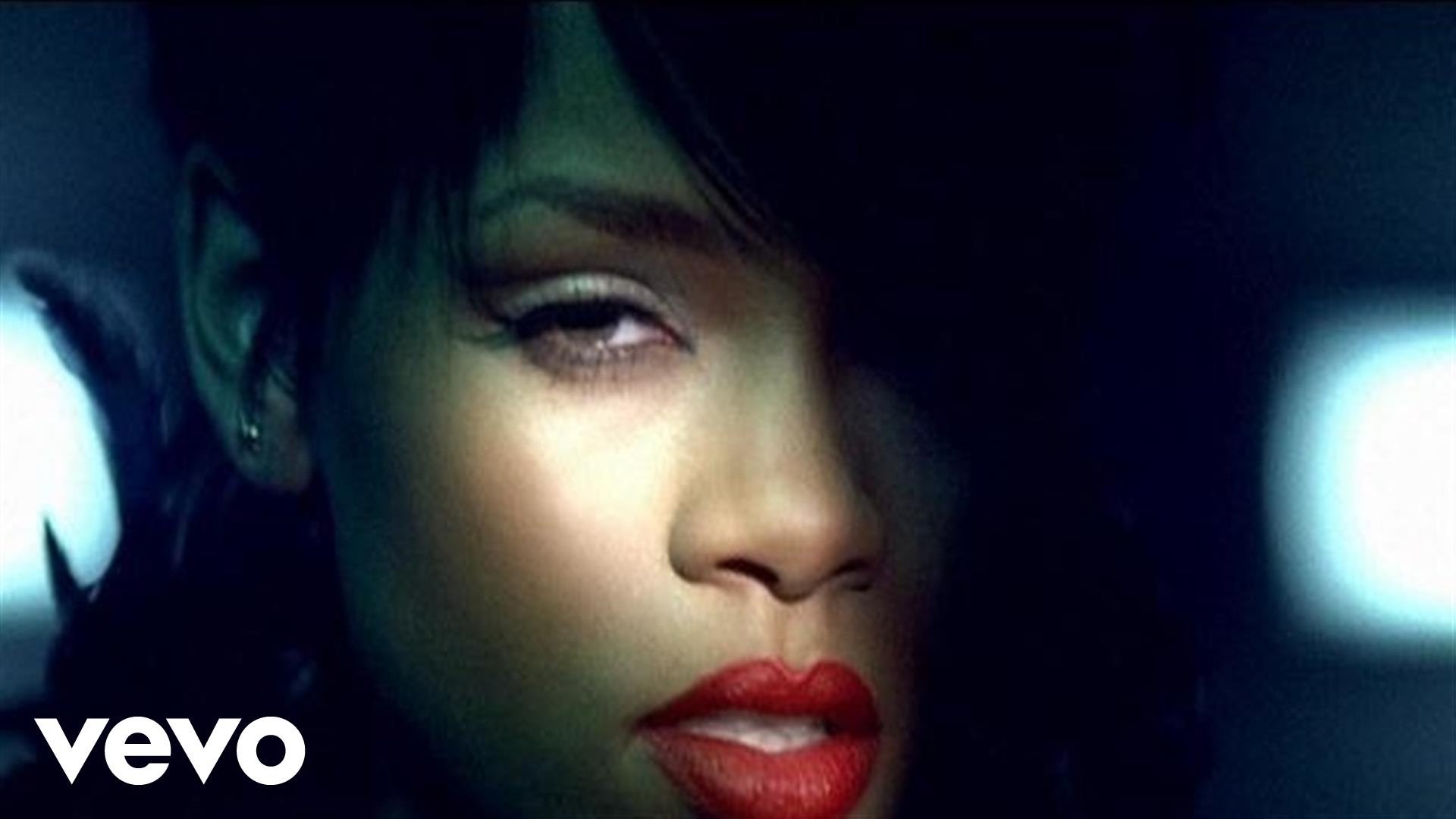 Rihanna - Disturbia - YouTube