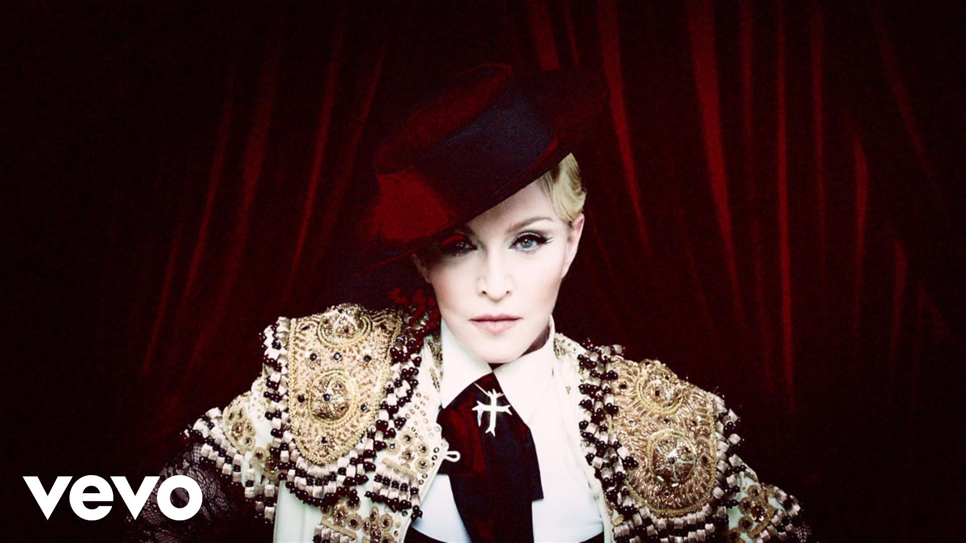 Madonna - Living For Love - YouTube