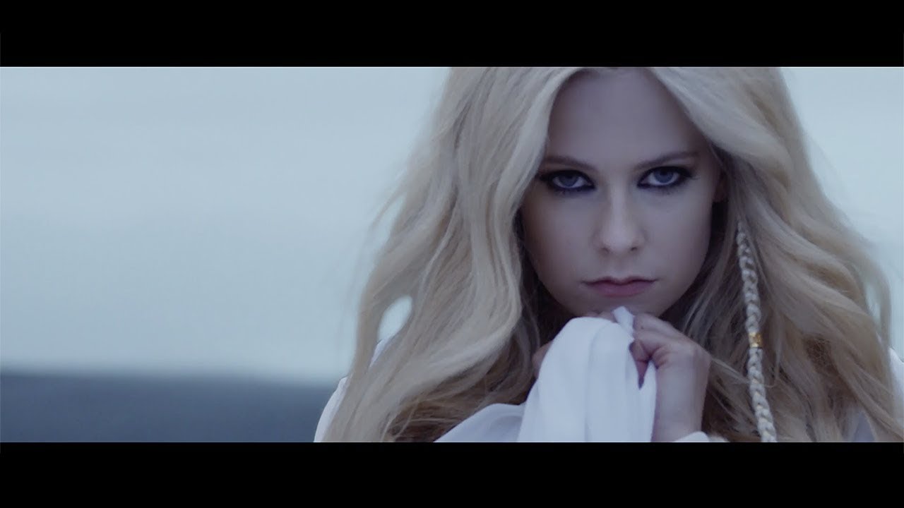Avril Lavigne - Head Above Water (Official Video) - YouTube