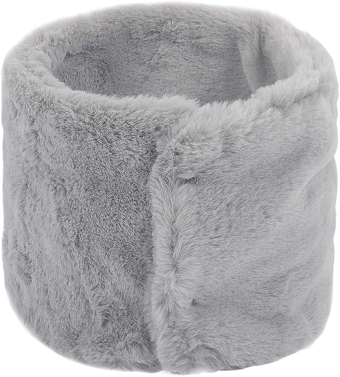 女性のネックウォーマー フロントボタン付き