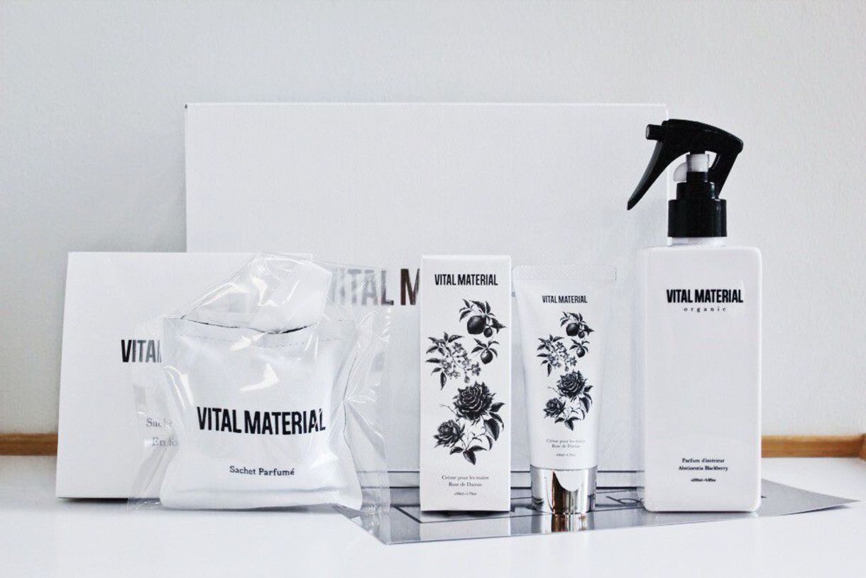 7位：VITALMATERIAL GIFT BOX SET SQUARE（ハンドクリーム）