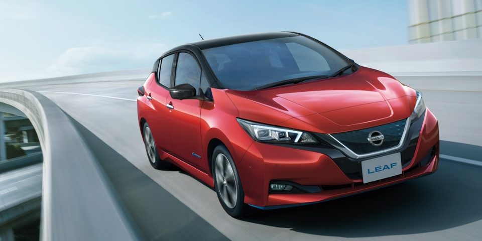 16位：日産 リーフ
