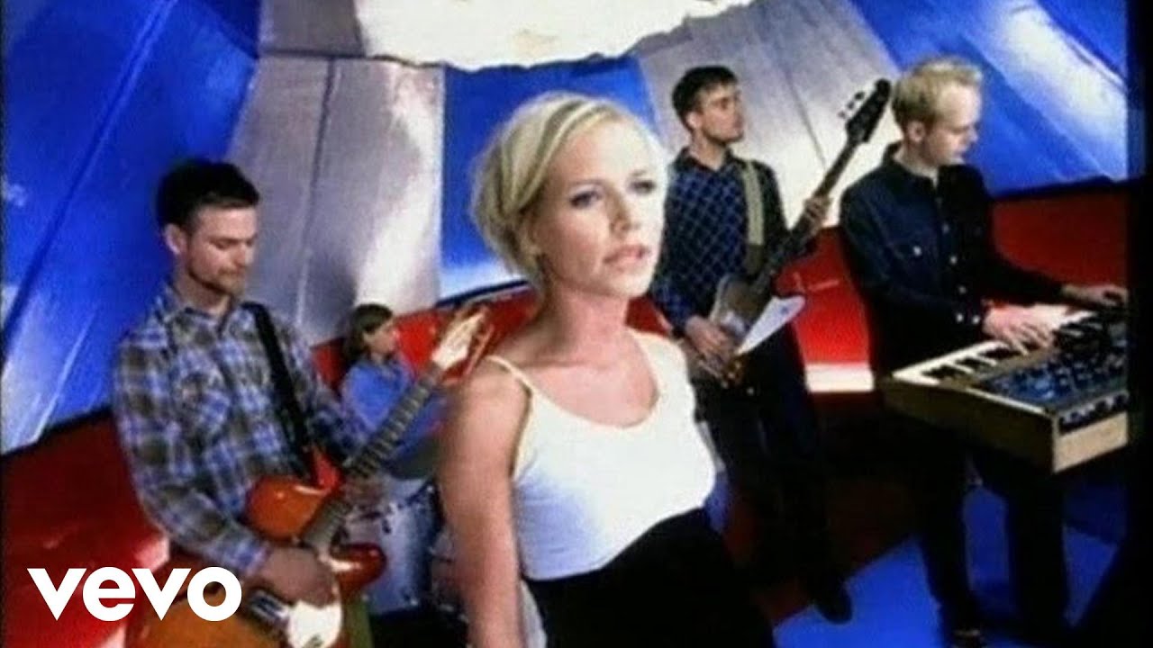 The Cardigans - Lovefool - YouTube