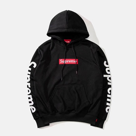 3位：SUPREME (シュプリーム)