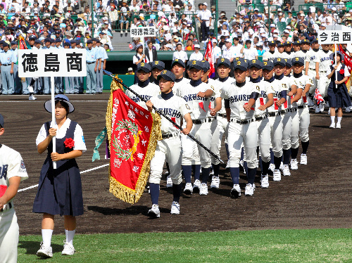 甲子園出場回数　42回