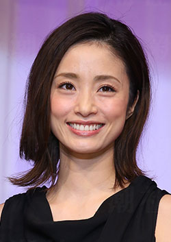 ６位　上戸彩さん