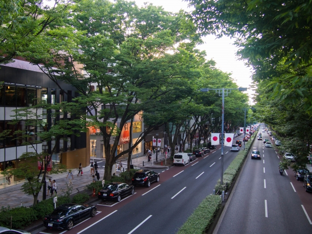 東京都港区青山