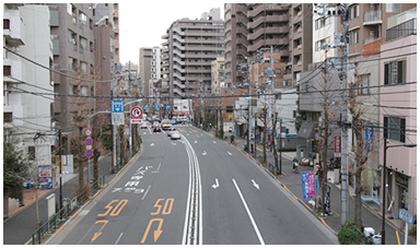 東京都文京区本駒込