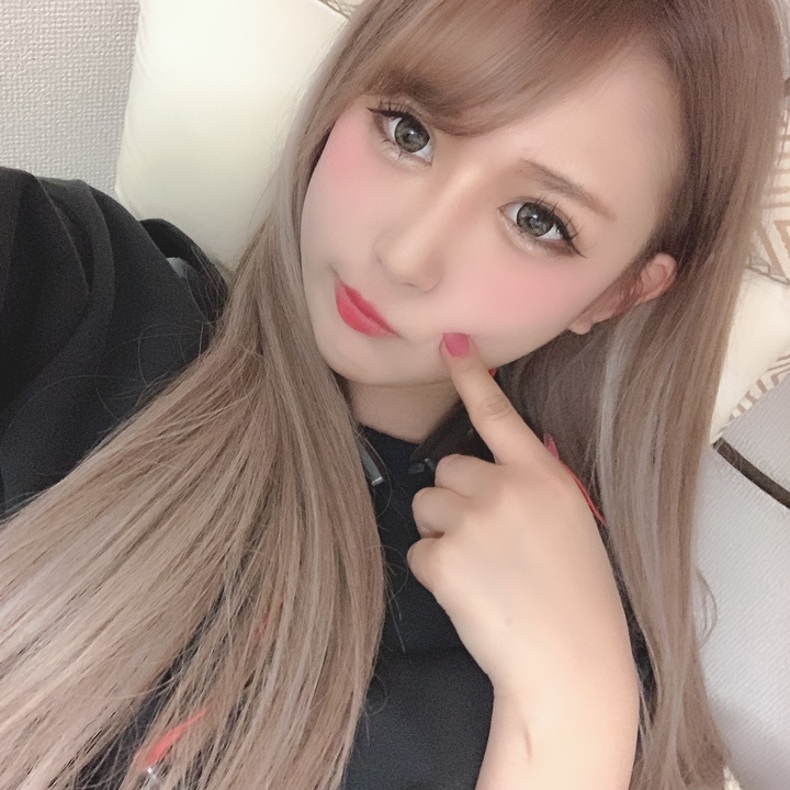 伊藤桃々(@peachmomo106) Official | TikTok