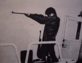 日本の警察が犯人狙撃に慎重な姿勢を見せる要因となった