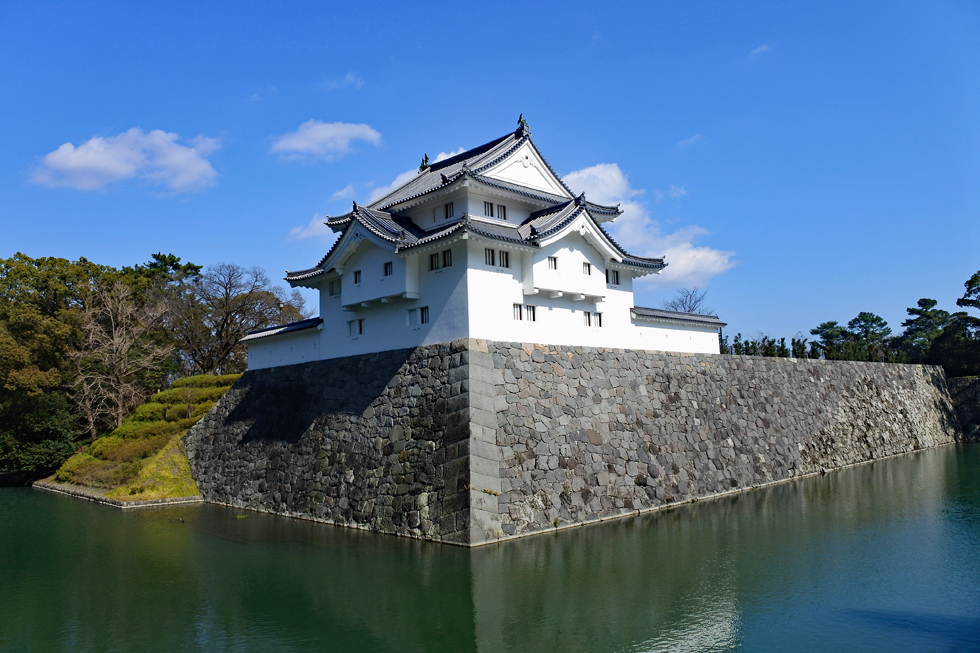 24位：駿府城