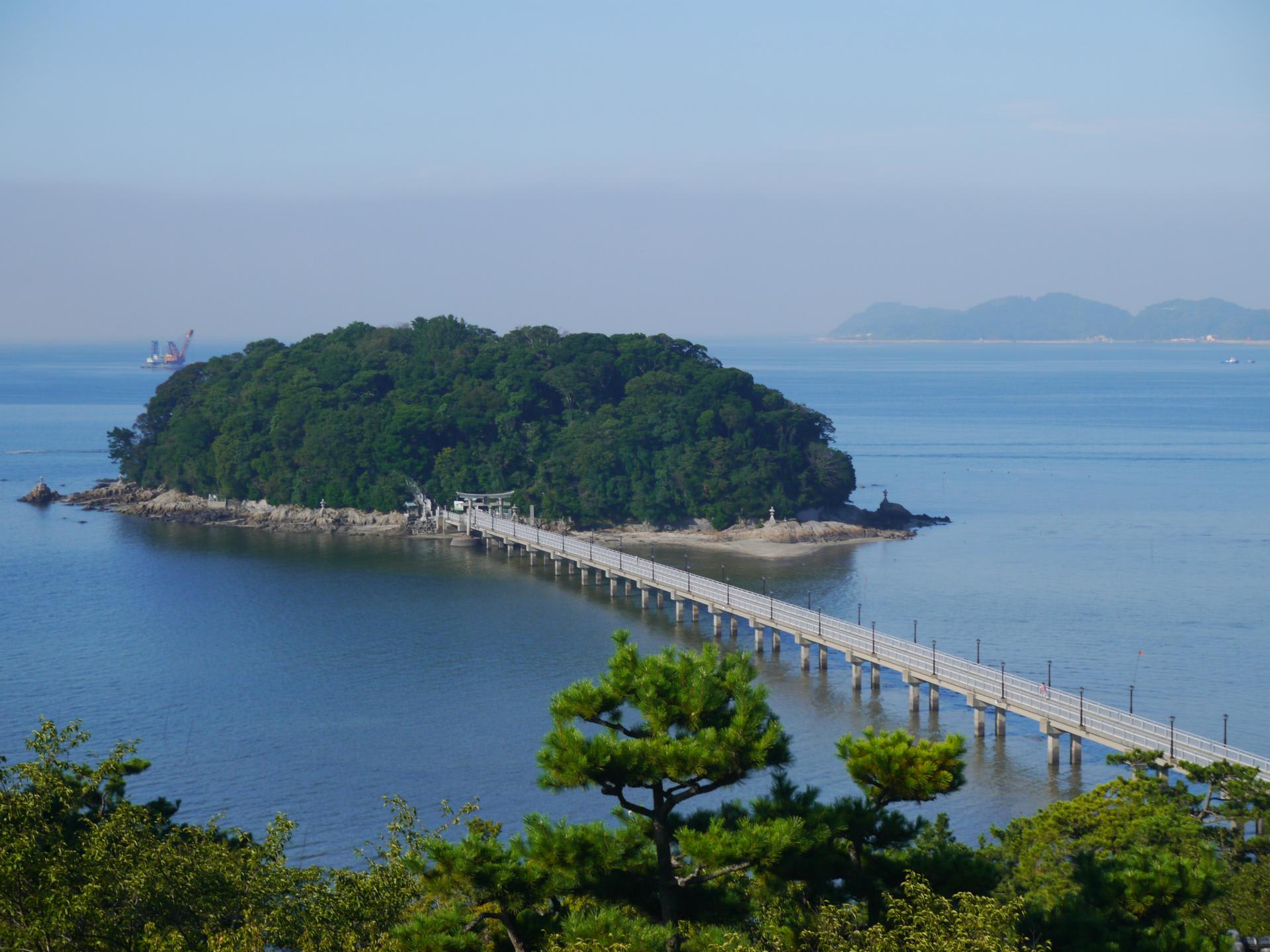 全域が八百富神社（竹島弁天）の境内