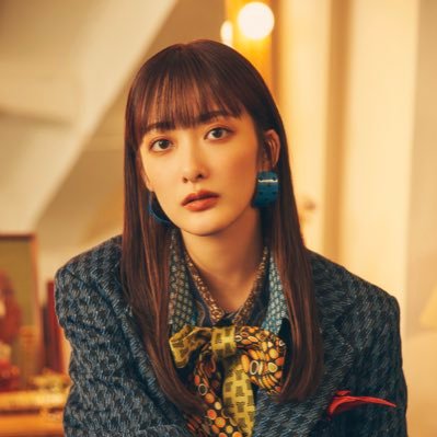 プロフィール