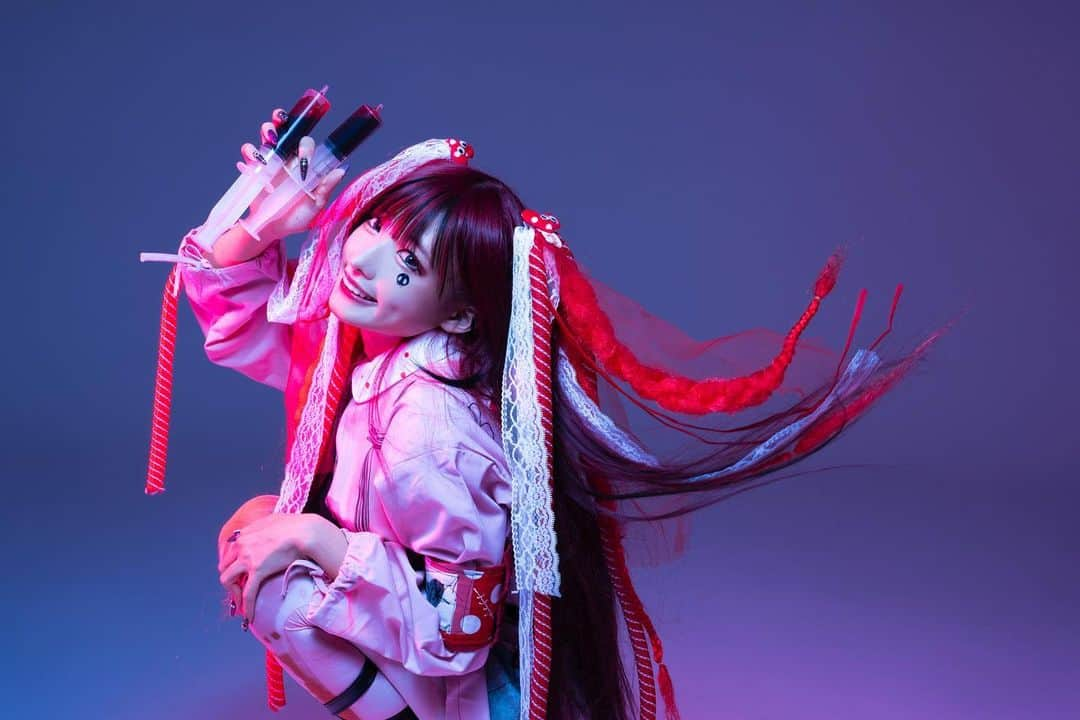 魔界人アイドル「椎名ぴかりん」