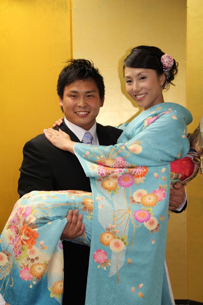 プロレスラーの中嶋勝彦と結婚