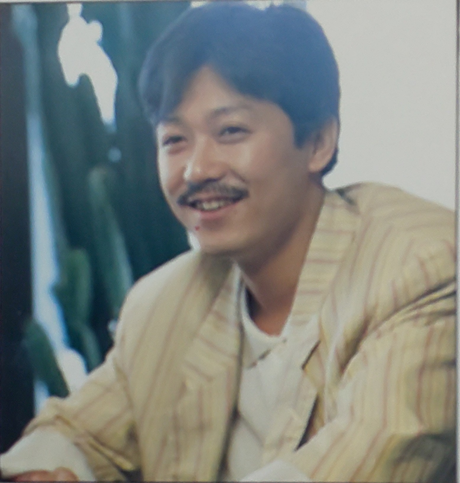ベースを担当