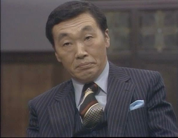 8位：小松方正