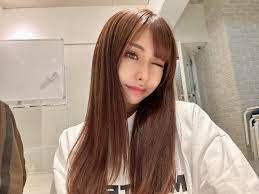 プロフィール
