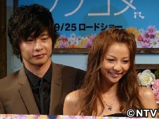 ドラマ、映画での共演から熱愛に？
