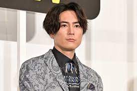 プロフィール