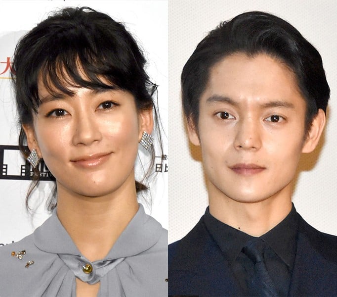 2019年に同じくドラマ『僕たちがやりました』で共演した水川あさみと結婚