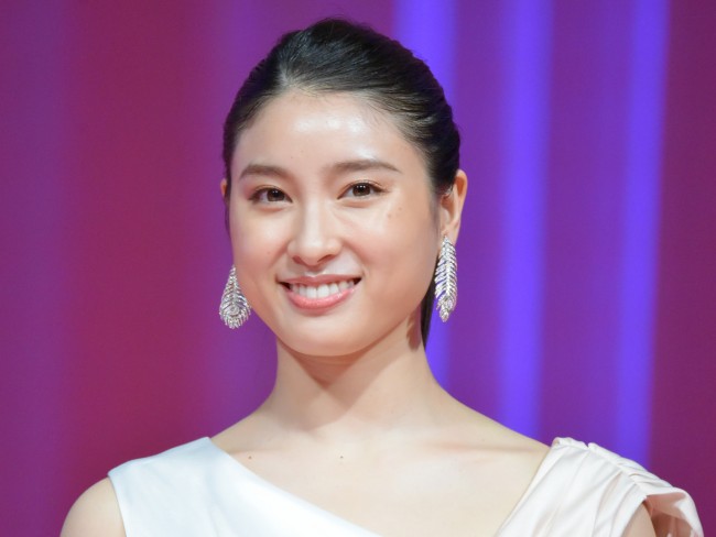 プロフィール