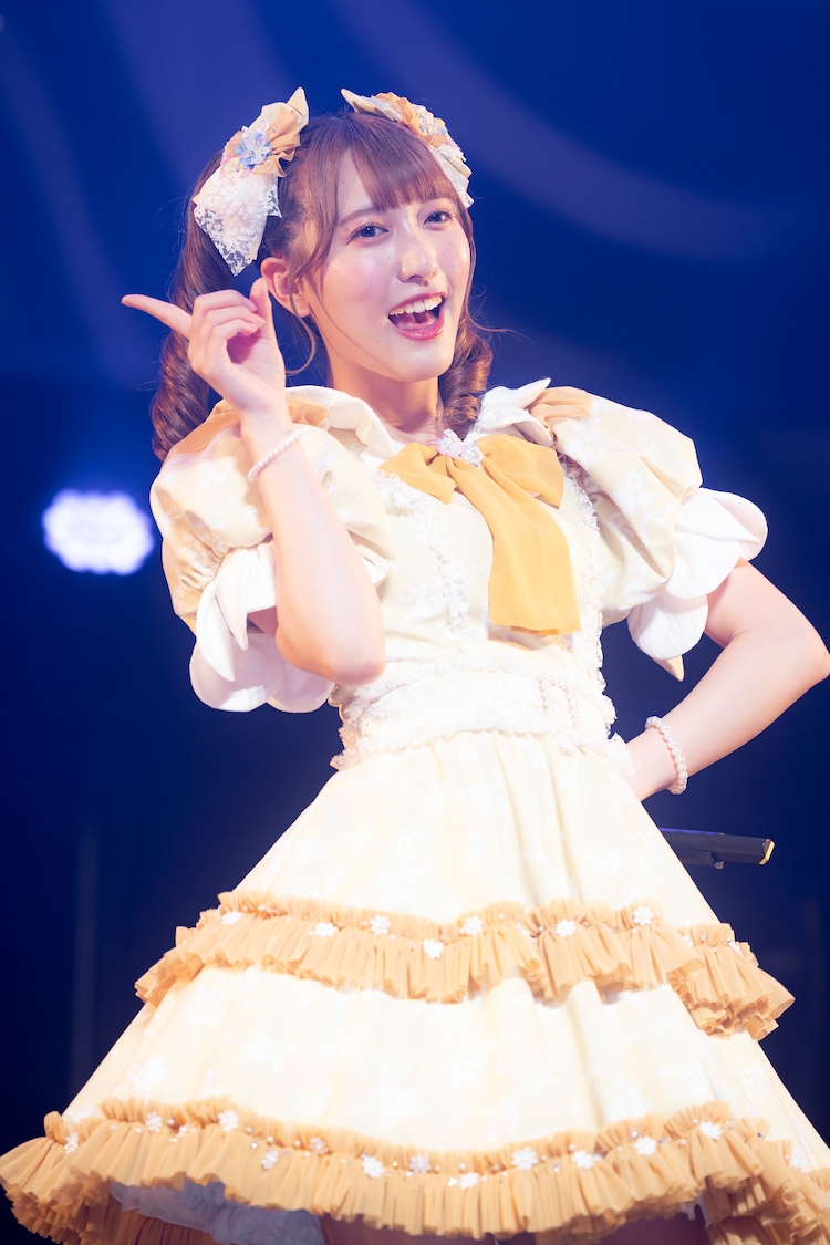 透明感のあるルックスとフレッシュな雰囲気で人気急上昇中